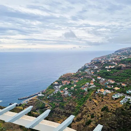 Loreto Rose, Panoramic Ocean And Mountain View Arco da Calheta (Madeira)
