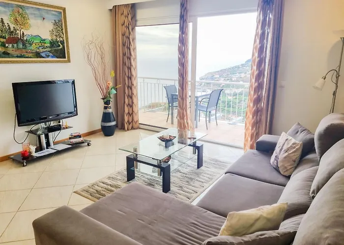 Loreto Rose, Panoramic Ocean And Mountain View Arco da Calheta (Madeira)