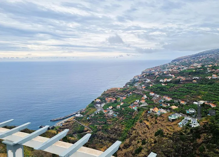 Loreto Rose, Panoramic Ocean And Mountain View Arco da Calheta (Madeira)